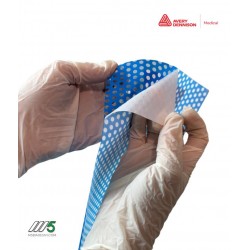 Nastro silicolico/acrilico medicale Med 6504SI di Avery Dennison con fori diametro 4 mm